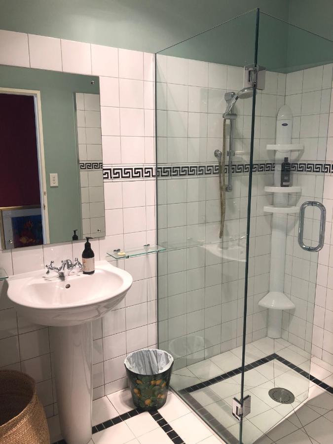 Te Kopura Lodge Martinborough Ngoại thất bức ảnh