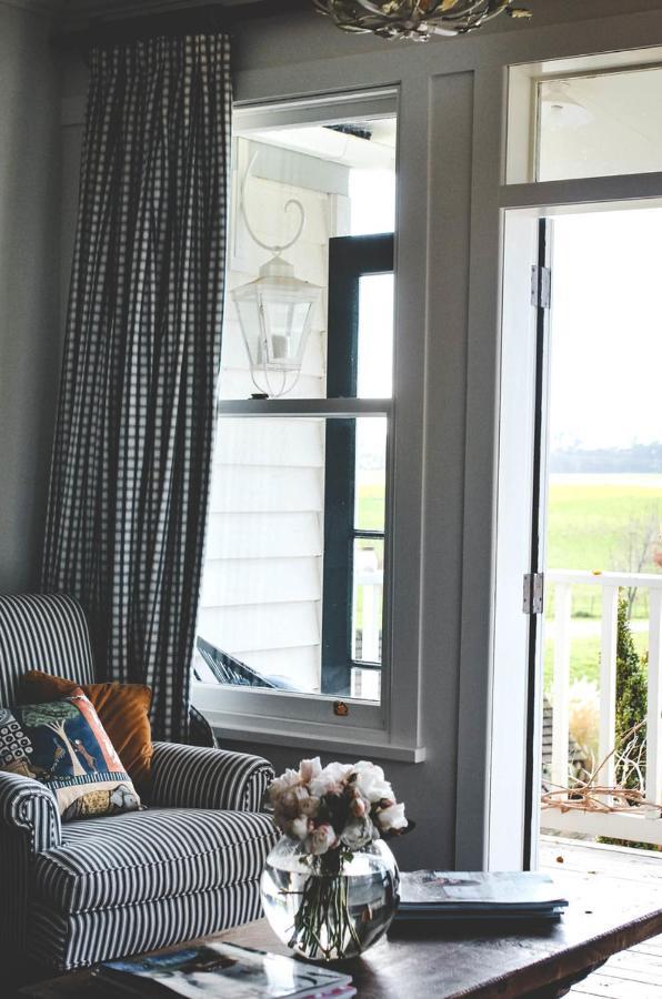 Te Kopura Lodge Martinborough Ngoại thất bức ảnh