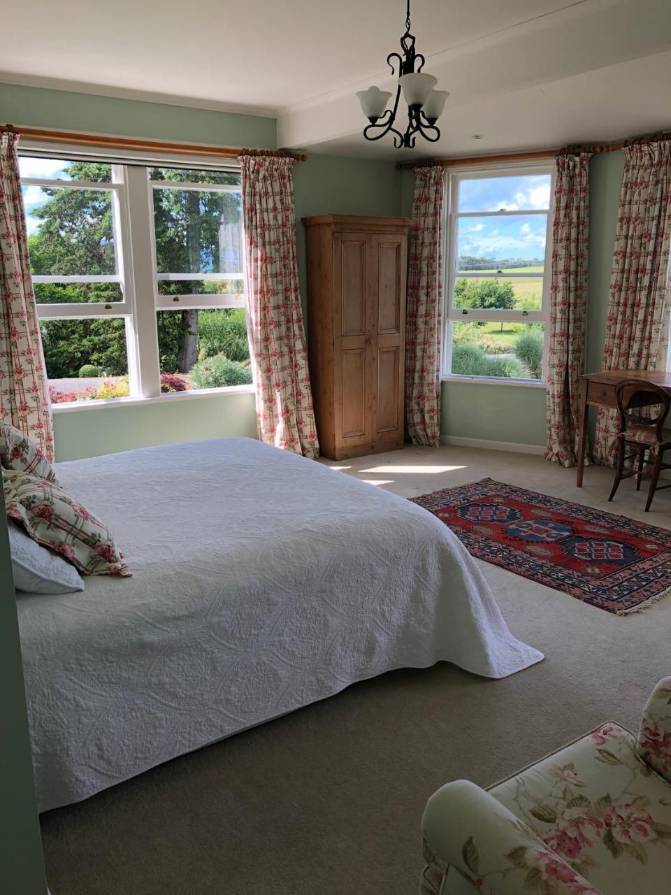 Te Kopura Lodge Martinborough Ngoại thất bức ảnh